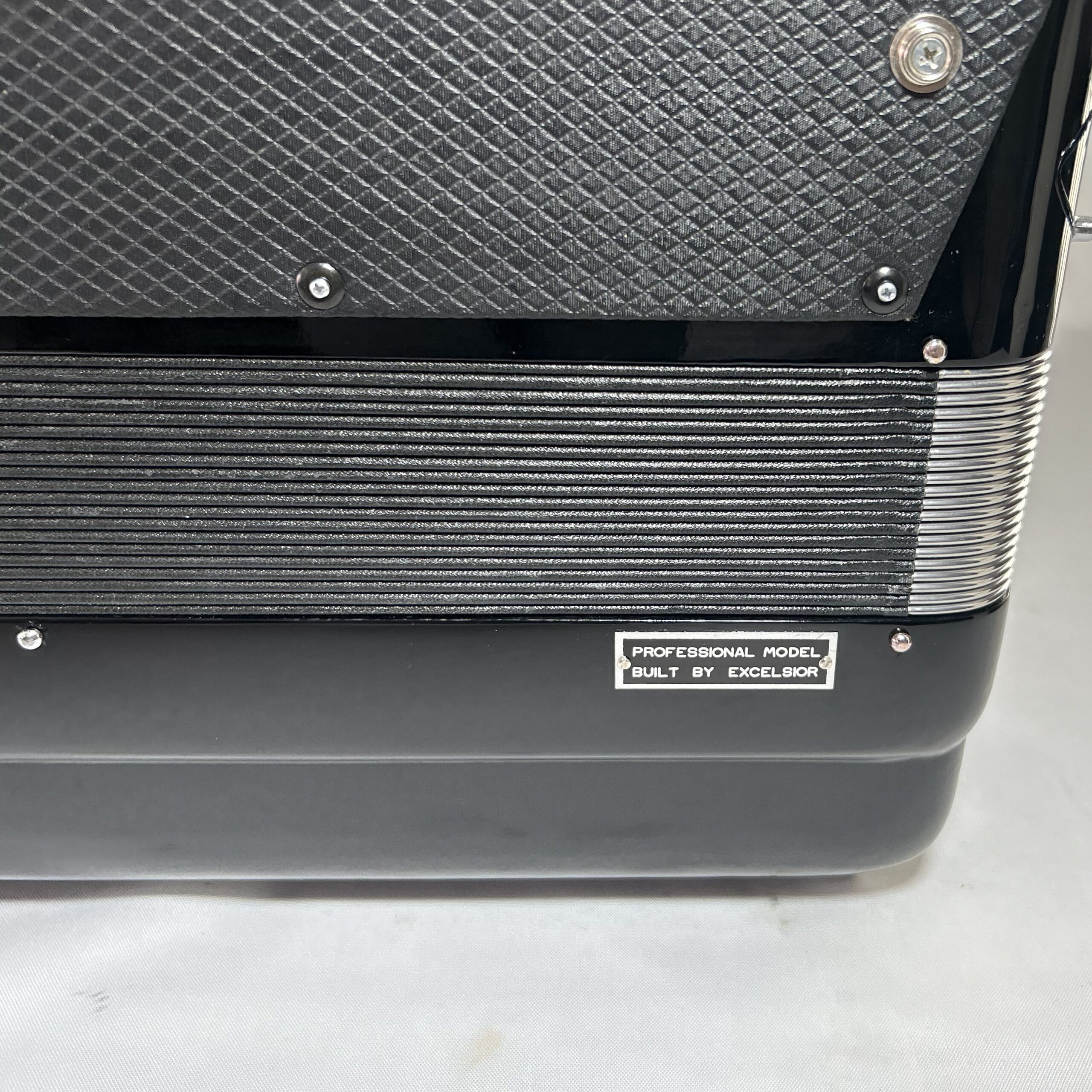 Acordeon Excelsior Mod. 911 - Quarta de voz - 11/4 Registros - 11.4 kg - 48,5 cm - Imagem 16