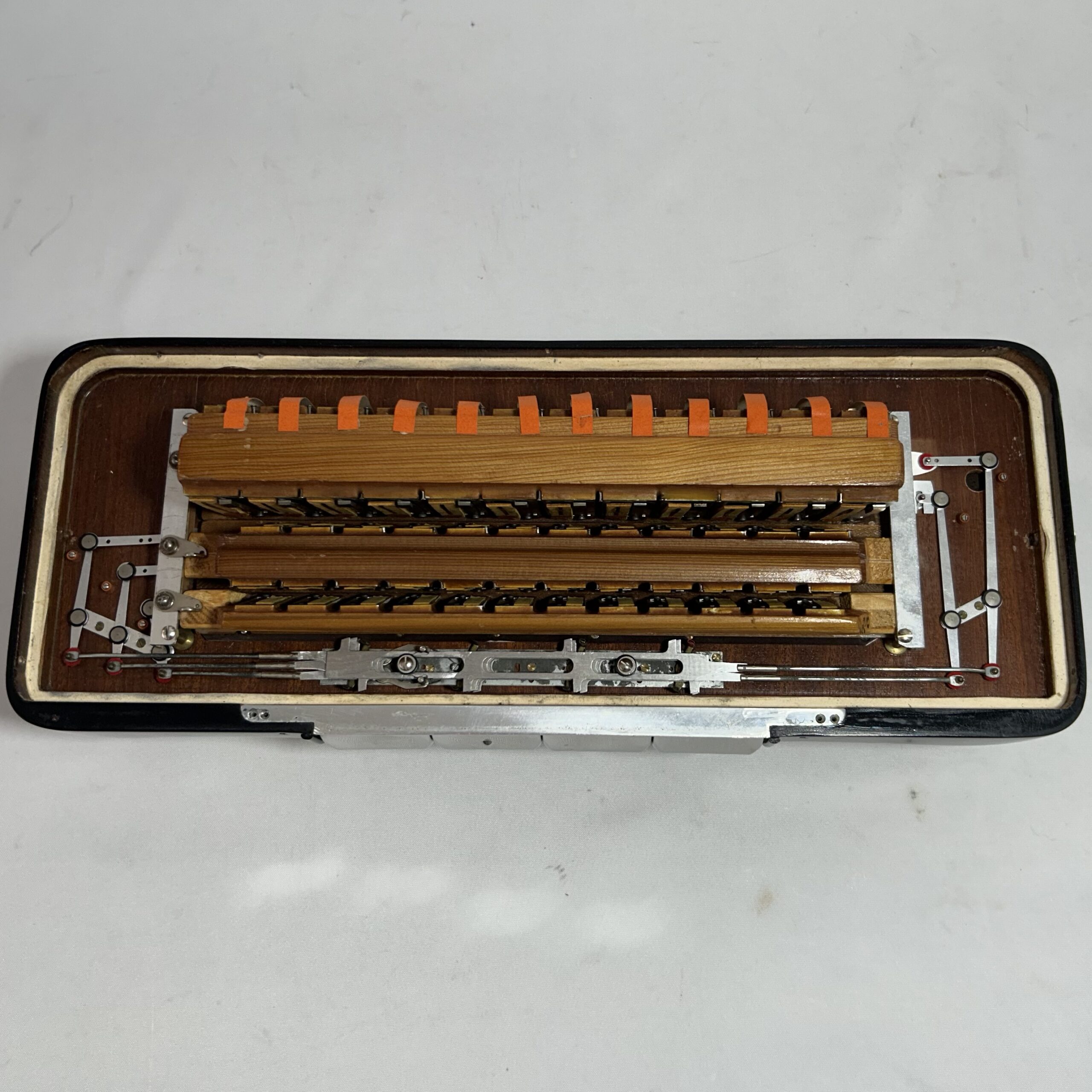 Acordeon Excelsior Mod. 911 - Quarta de voz - 11/4 Registros - 11.4 kg - 48,5 cm - Imagem 7