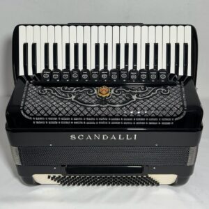 Acordeon Scandalli Brevetto - Quarta Polifônica - 13/6 Registros - 11.2 kg - 48 cm