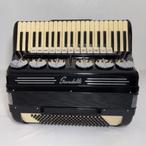 Acordeon Scandalli Brevetto - polifônico - 13/6 Registros - 11.2 kg - 48 cm
