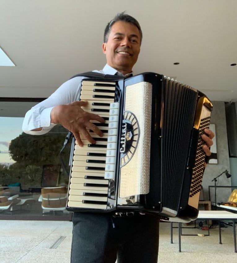 Max Abrahão